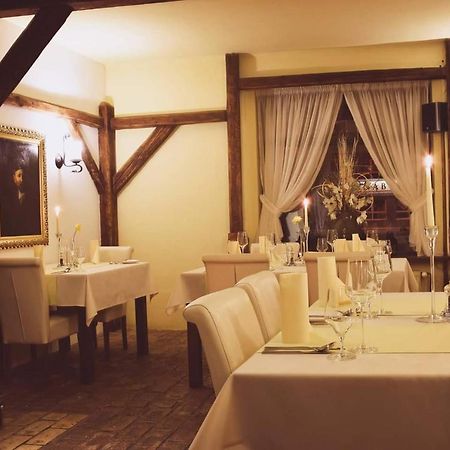 Barock Restaurant & Pension Topoľčany Dış mekan fotoğraf