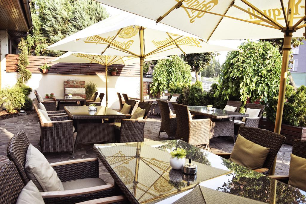 Barock Restaurant & Pension Topoľčany Dış mekan fotoğraf