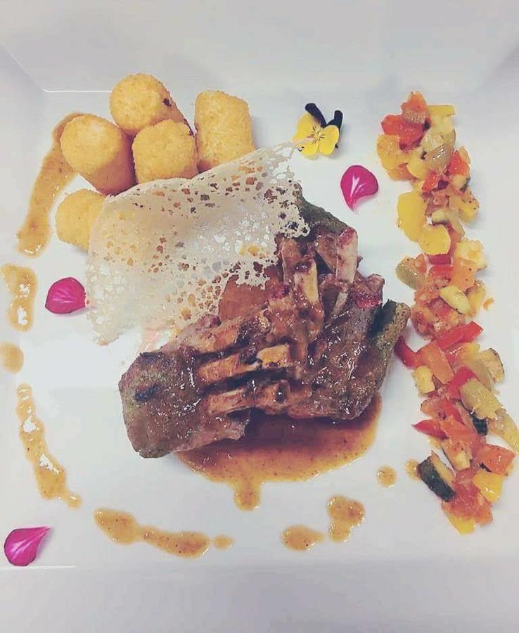 Barock Restaurant & Pension Topoľčany Dış mekan fotoğraf