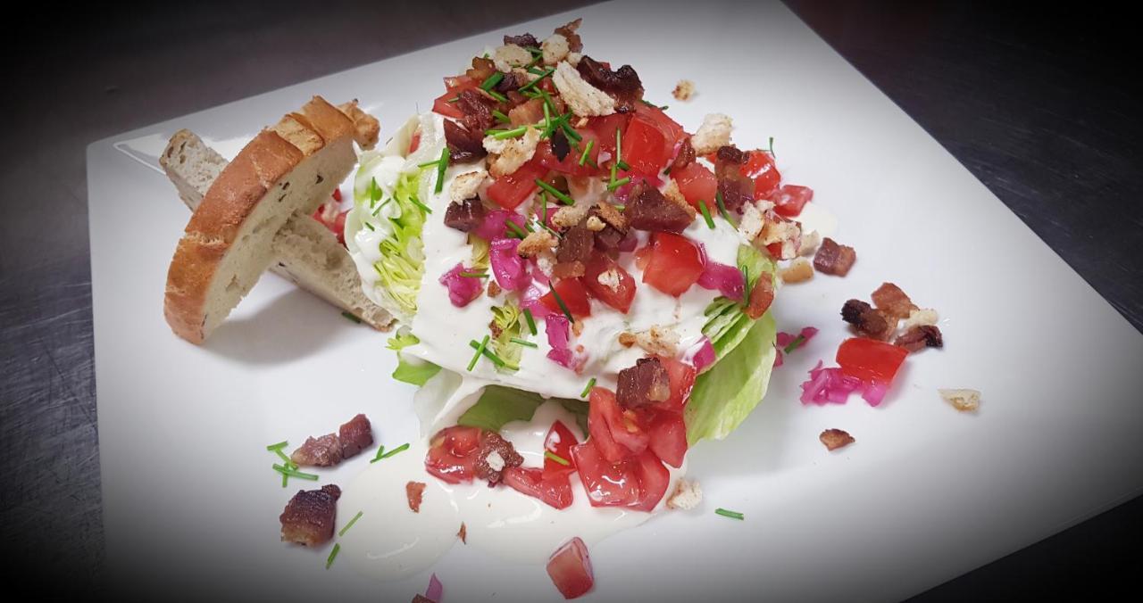 Barock Restaurant & Pension Topoľčany Dış mekan fotoğraf